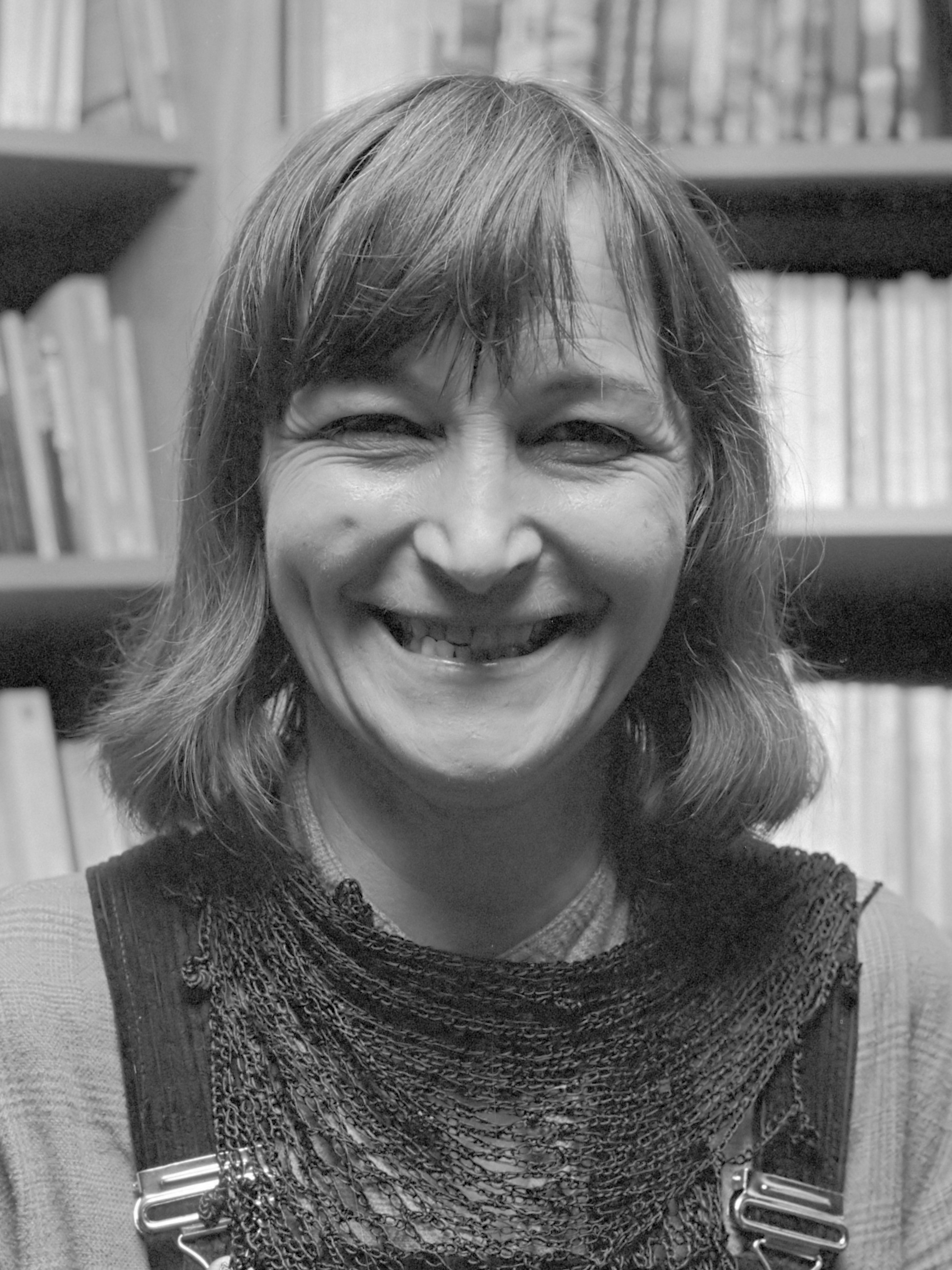 Imagem de referência de Mireille Cottenjé, descrito nos dados abertos como escritor(a), ativista pelos direitos das mulheres e escritor de literatura infantil