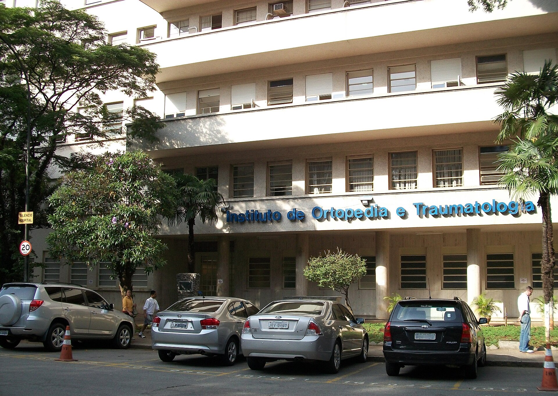 Imagem de referência relacionada a Instituto de Ortopedia e Traumatologia do Hospital das Clínicas da FMUSP, item descrito como centro Médico Especializado em Ortopedia e Traumatologia