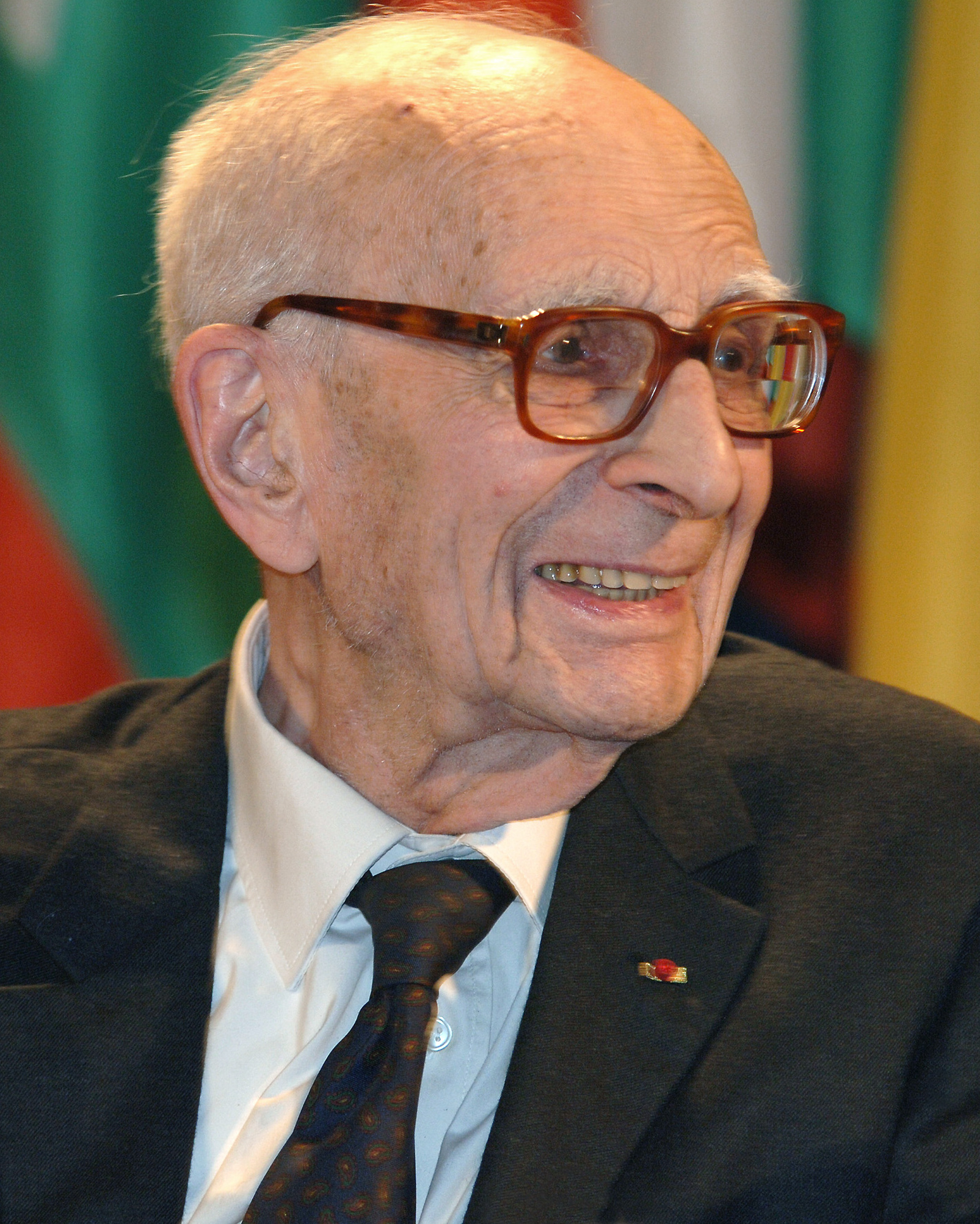 Imagem de referência de Claude Lévi-Strauss, descrito nos dados abertos como antropólogo francês