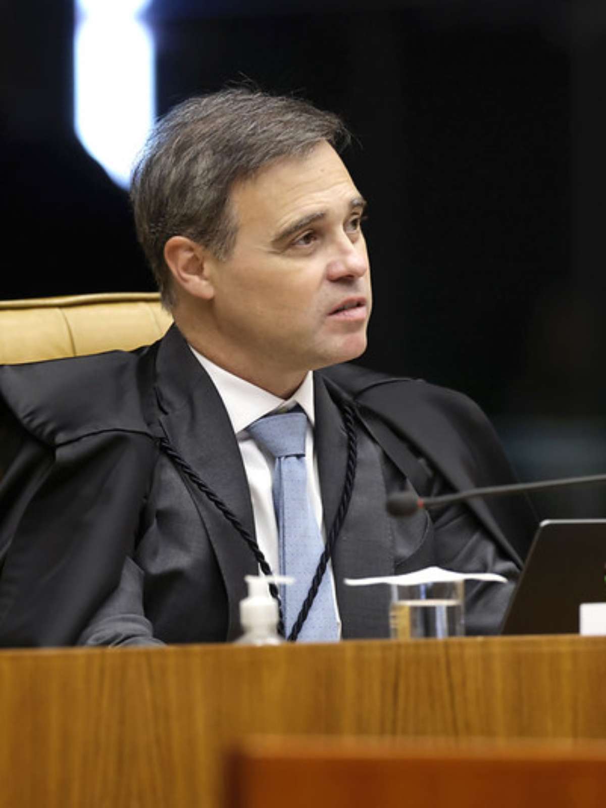 Mendonça nega irregularidades em relatório da PF que apontou Moraes em mensagens com Vorcaro