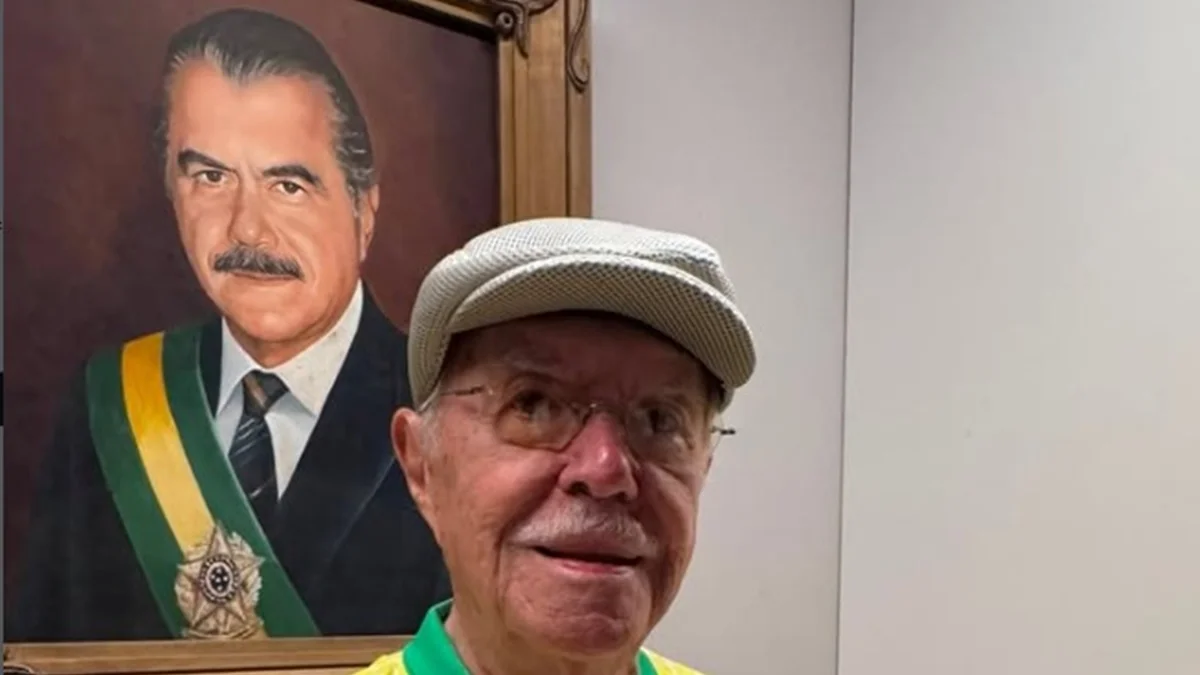 Após tratar pneumonia, ex-presidente José Sarney tem alta hospitalar