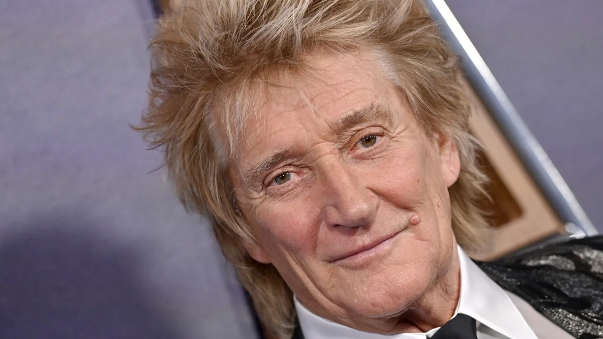Após cirurgia, Rod Stewart anuncia última turnê da carreira aos 81 anos
