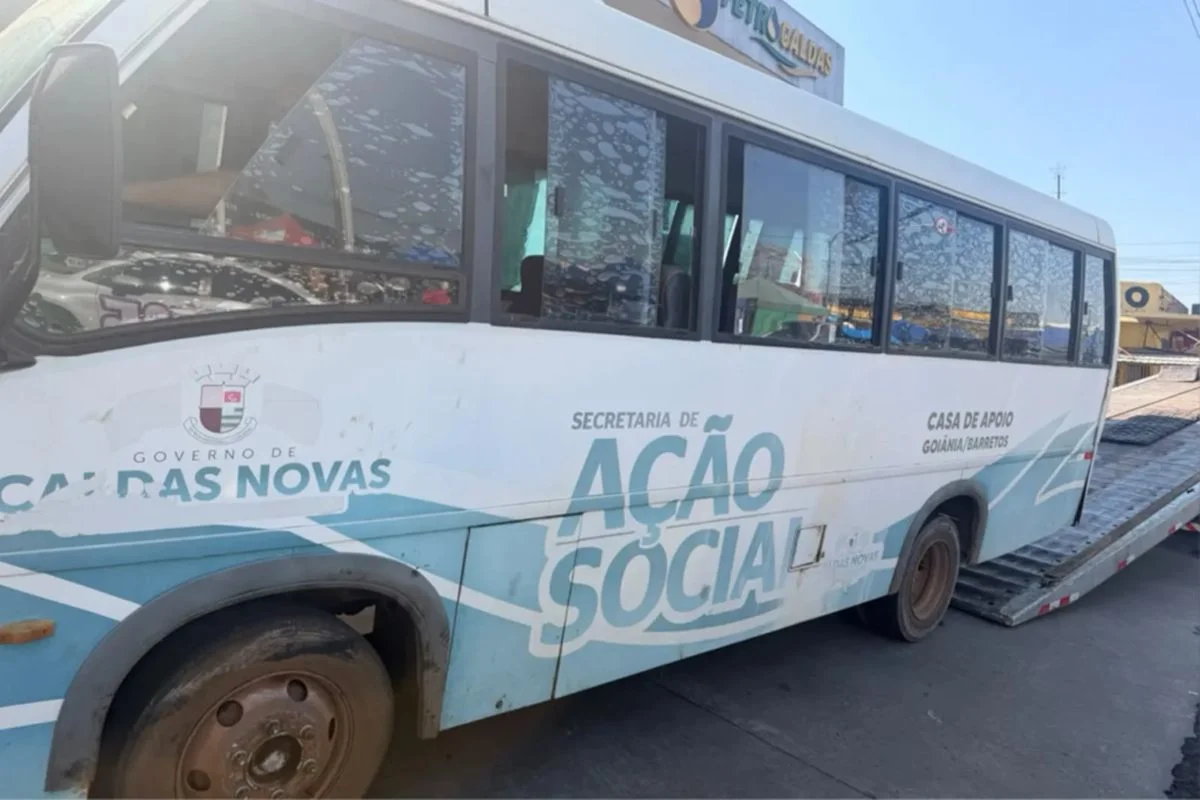 ônibus de prefeitura