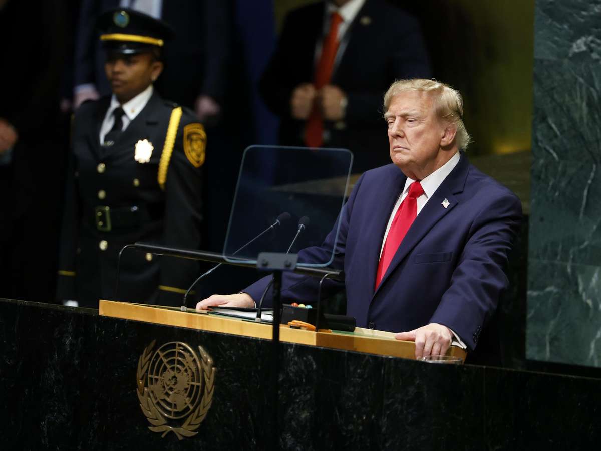 Na ONU, Trump faz discurso de autoexaltação, indica que Cuba é próximo alvo e diz que IA deveria se chamar "Super Inteligência"