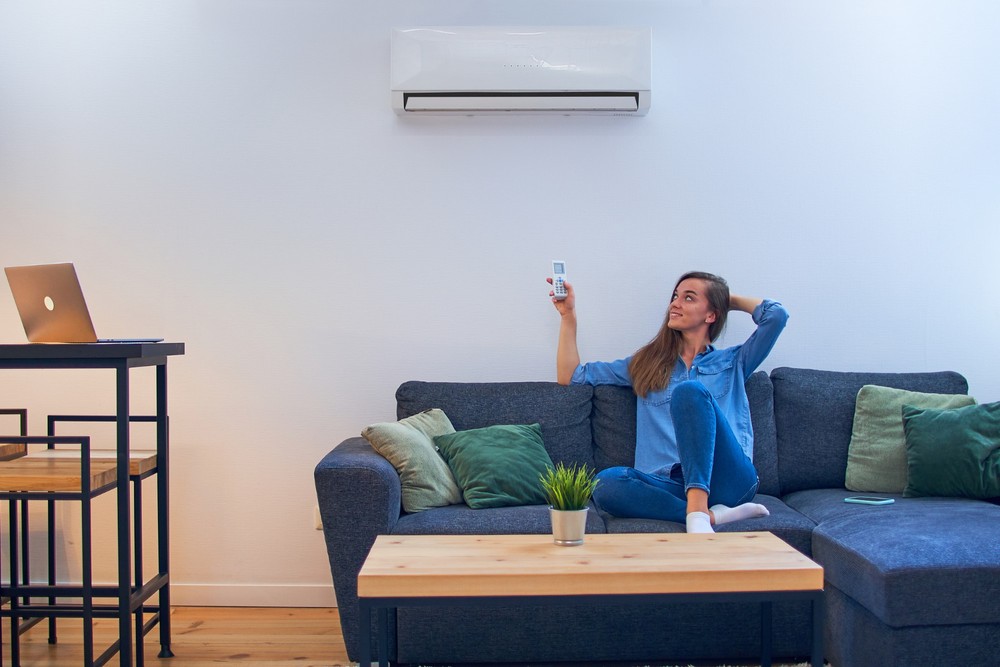 Umidade do ar interfere diretamente na sensação de conforto e no ajuste de temperatura do ar-condicionado — Foto: Reprodução/Freepik (goffkein)