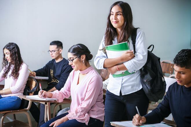 Itália prepara limite de alunos estrangeiros e outras medidas restritivas nas escolas