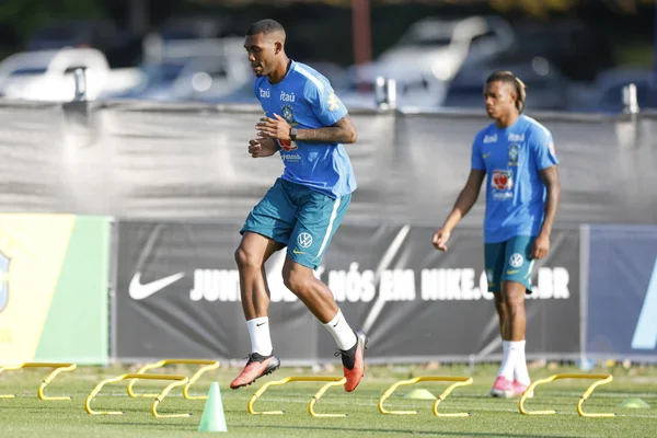 Com elenco incompleto, Seleção realiza 1ª atividade em campo na Austrália