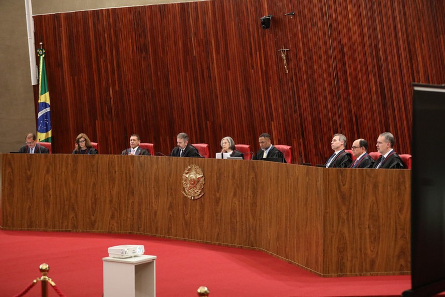 TSE julga caso sobre posts de Nossa Senhora Aparecida, e nova decisão pode esvaziar controvérsia no STF