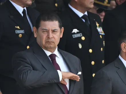 Armenta dice que la esposa de Curiel rechazó que la FGR investigara el caso de su presunto suicidio