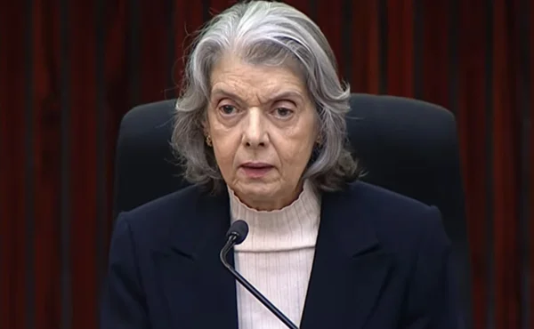 “Deus me livre”: Cármen recusa assumir casos de ministros ligados a Vorcaro
