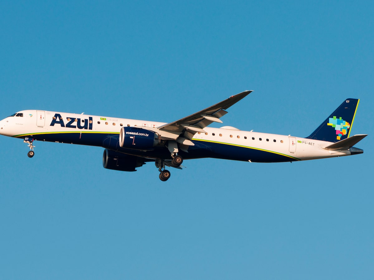 Instabilidade em GPS afeta voos da Azul com aeronaves da Embraer