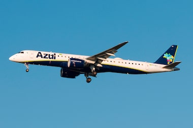 Instabilidade em GPS afeta voos da Azul com aeronaves da Embraer