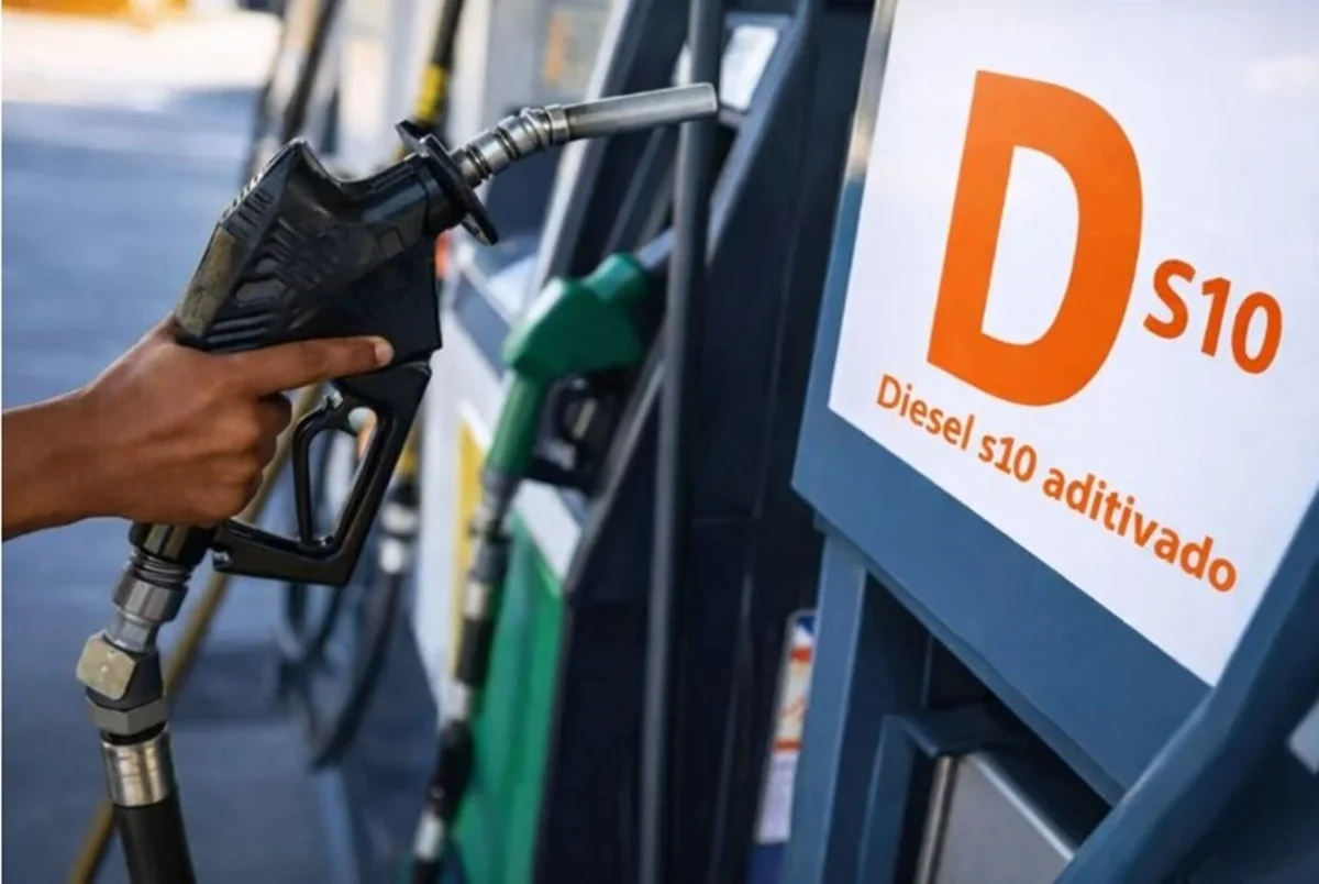 Governo afirma que abastecimento de diesel S-10 está garantido em outubro