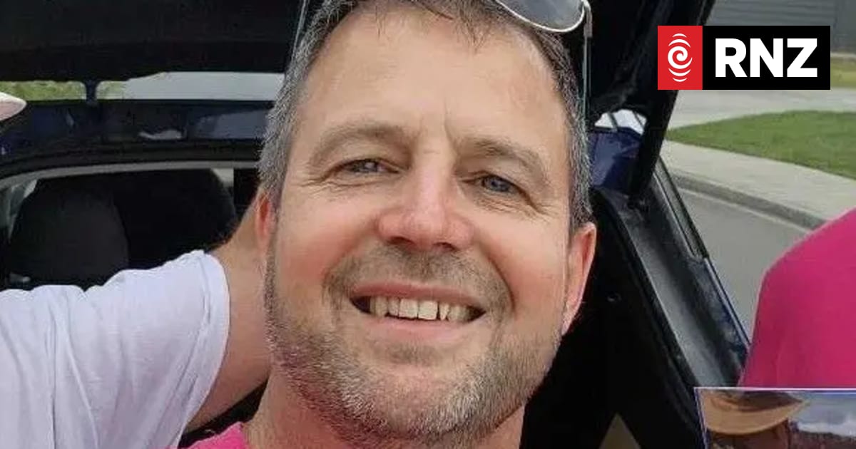 Candidato político mordido enquanto fazia campanha - veja como ele mudaria as leis de controle de cães
