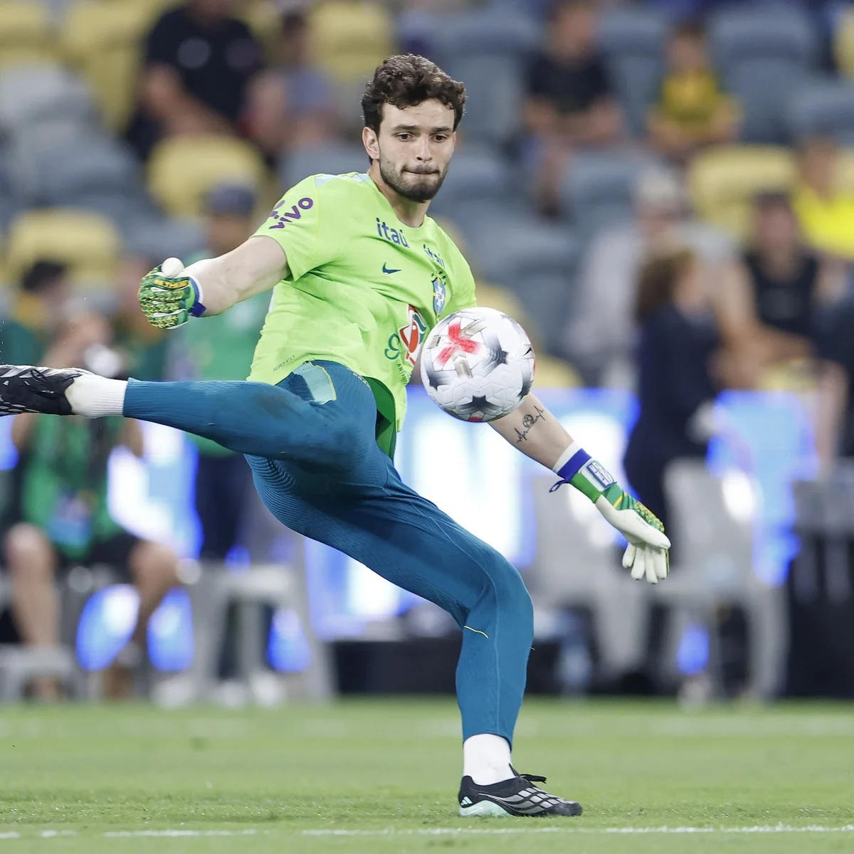 Otávio pode se tornar 1º goleiro do Cruzeiro titular do Brasil após 23 anos