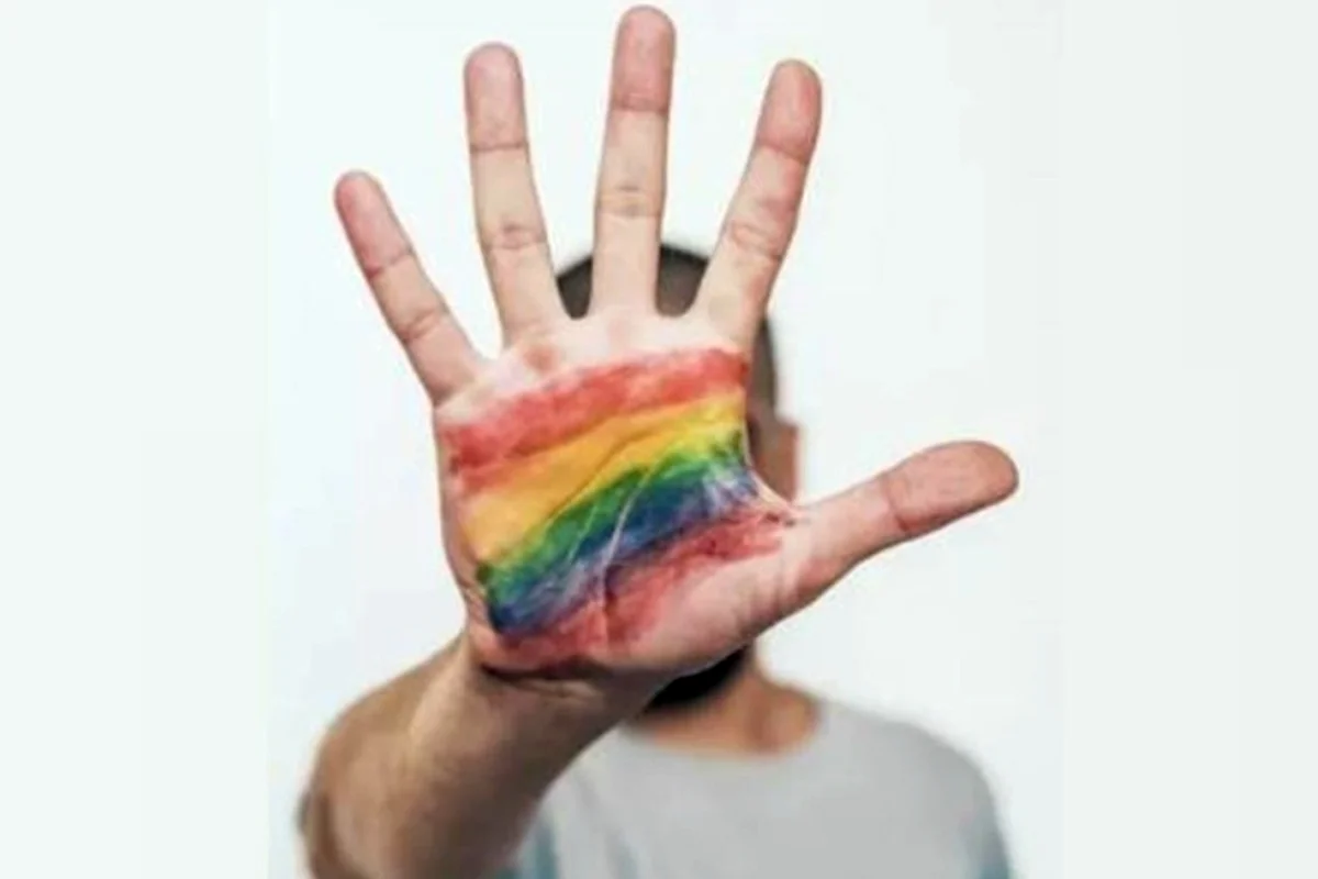 Comissionado de RA é condenado por homofobia: "O tempo do viado acabou"