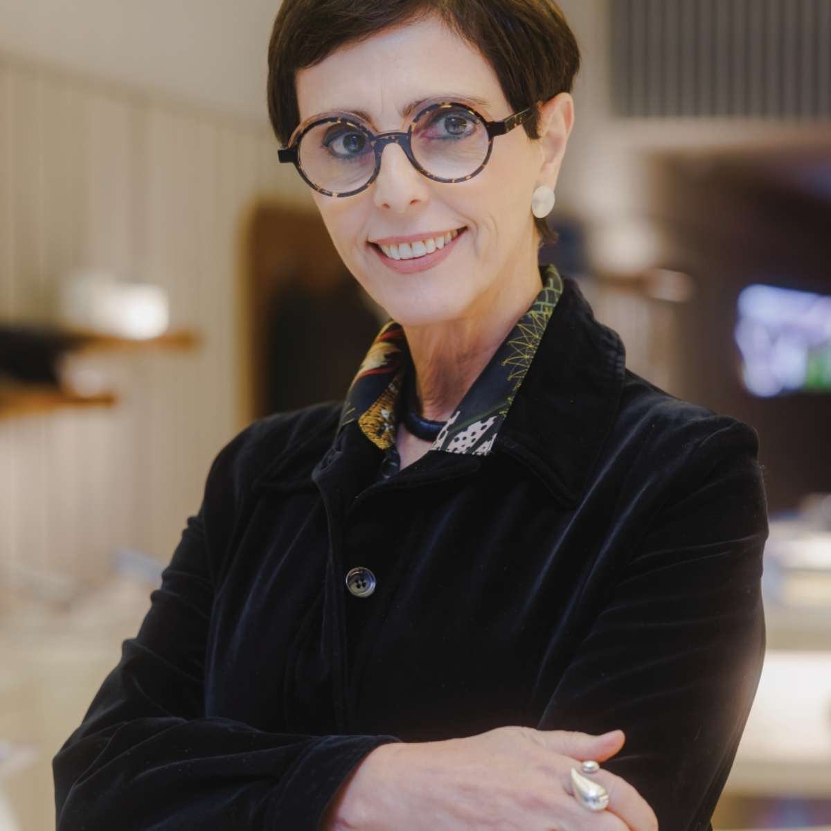 Lilian Pacce, especialista em moda: "Vejo esses closets de 200 metros quadrados e acho indecente porque a pessoa não tem nem tempo de vida para usar tudo aquilo. Acho que essa coisa de ter cada vez mais é insegurança"