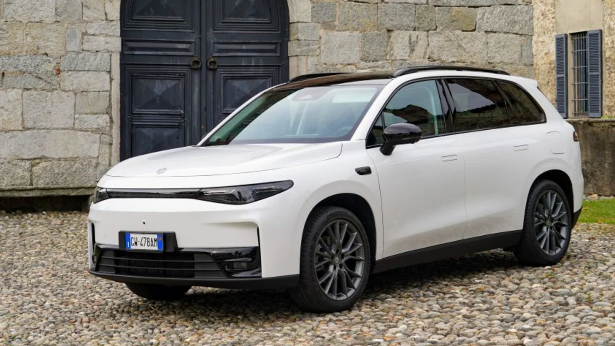 Imagem da matéria: Leapmotor derruba preços do C10 e utilitário fica mais em conta que Volkswagen Taos
