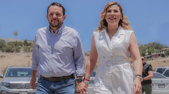 ¿Quién es Carlos Torres, exesposo de Marina del Pilar? Su trayectoria política y los señalamientos de EEUU