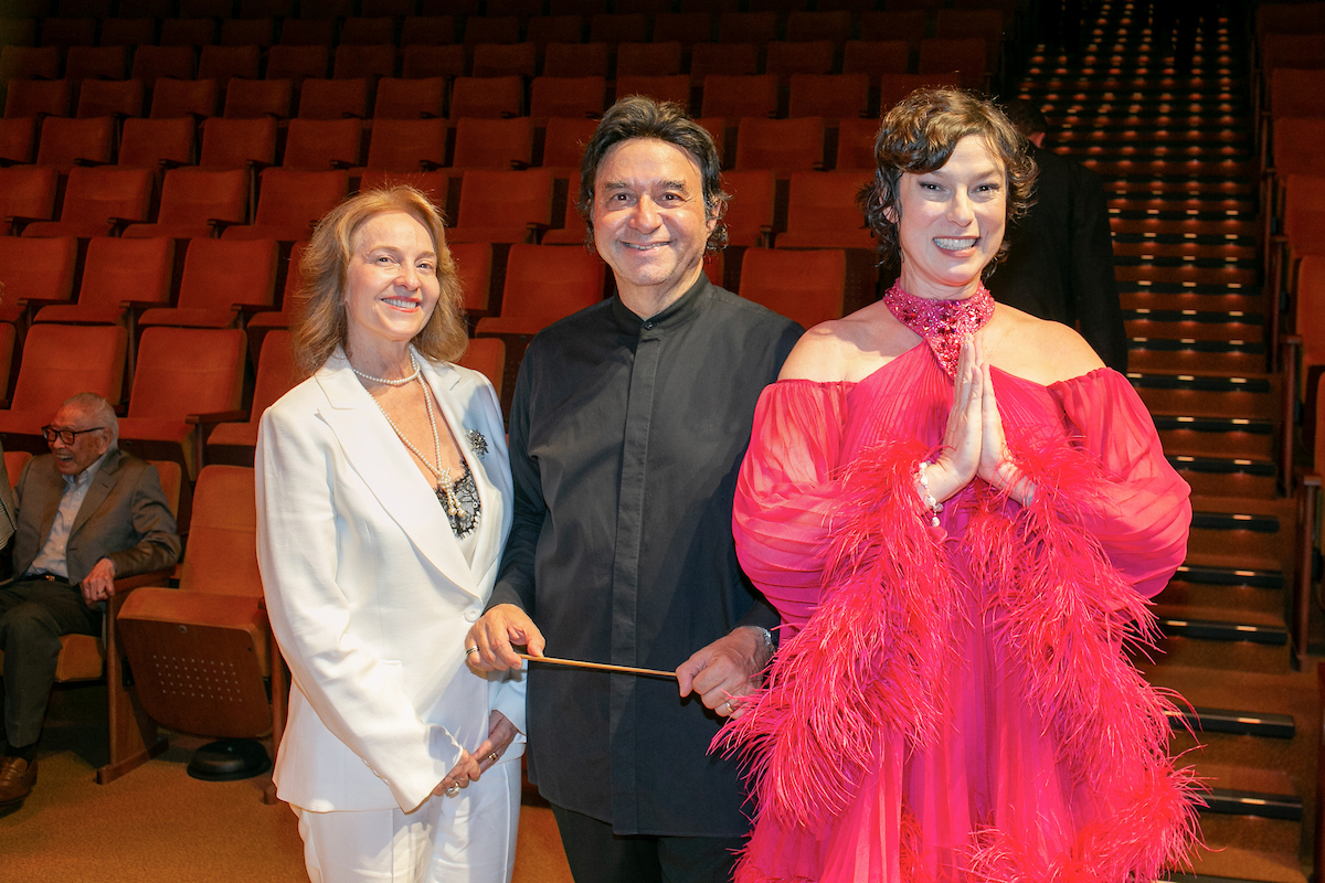 Concerto pela Paz reúne música e reflexão no Teatro Nacional