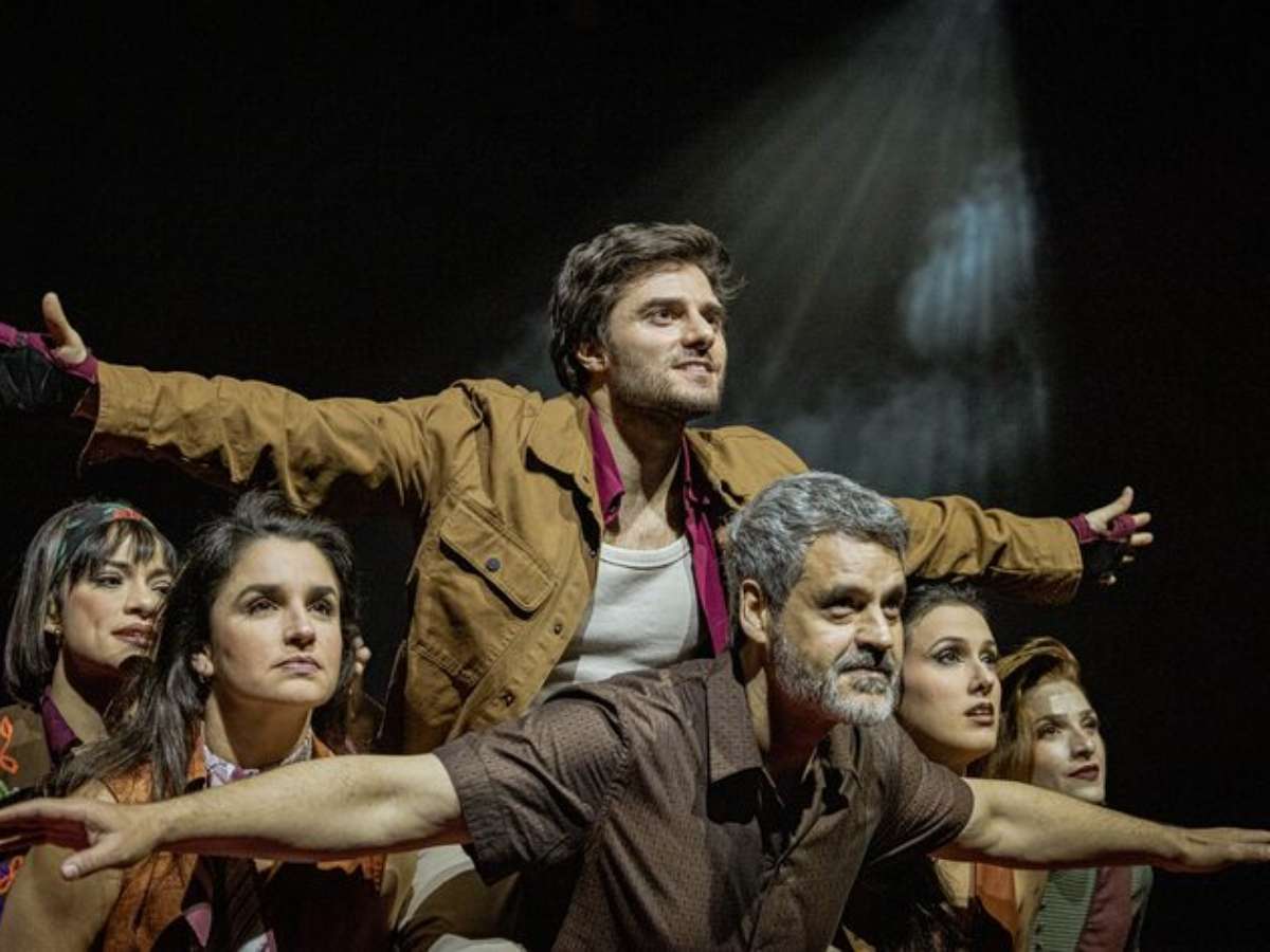 Emocionante e nostálgico, musical de 'Feliz Ano Velho' merece ter vida longa no teatro
