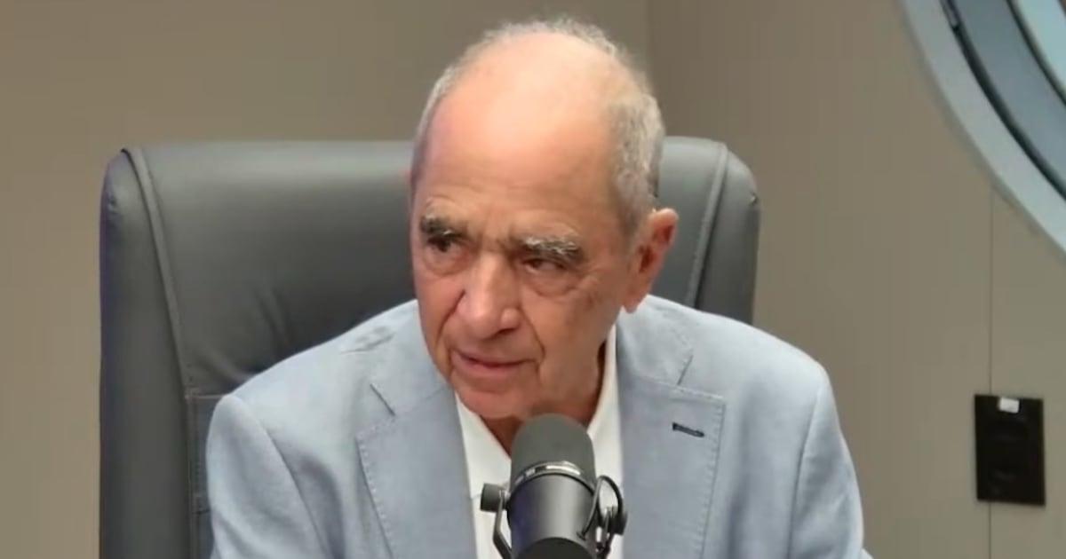 Roberto Cavalcanti destaca trabalho da equipe na nova estrutura da Rádio Correio, Portal e Arena