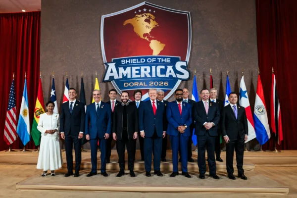 Escudo das Américas: o que é a aliança de Trump que Flávio quer aderir