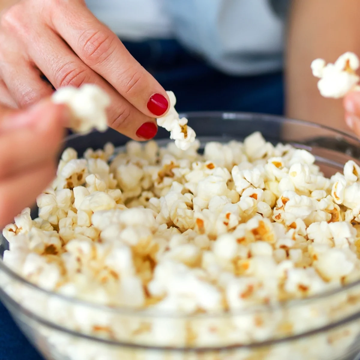 Receita saudável de pipoca que garante benefícios ao coração e ao intestino