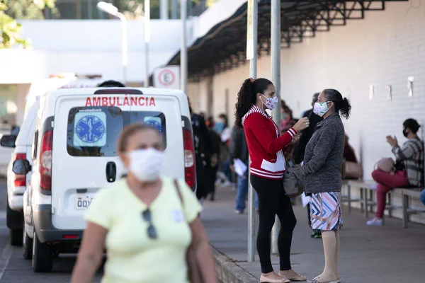 Mulheres, idosos e pobres lideram preocupação com saúde, aponta pesquisa