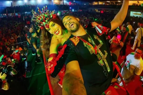 "De outras vidas", diz Mestre Fafá sobre conexão com Anitta na Grande Rio
