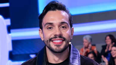 Felipe Folgosi vai além da atuação e comenta sucesso como roteirista de cinema e escritor: ‘Sou um contador de histórias’
