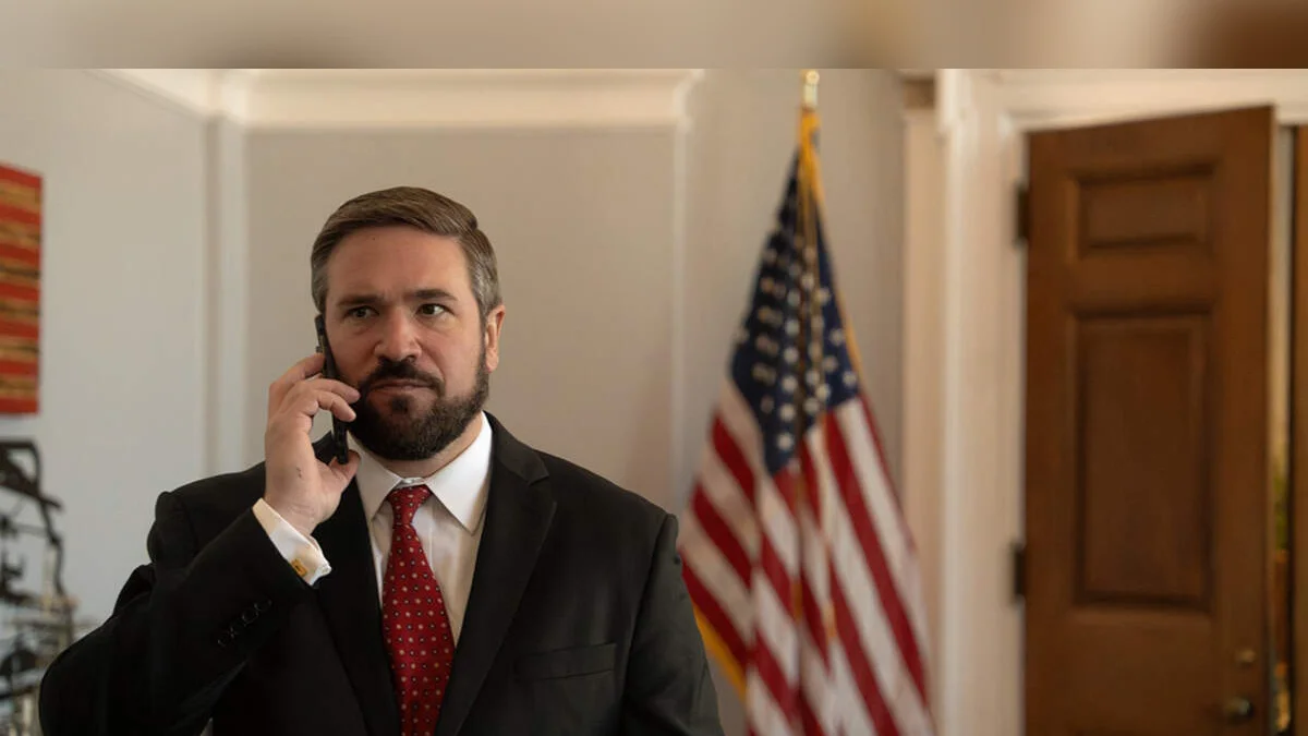 Vice-diretor do FBI renuncia em meio à reestruturação da agência