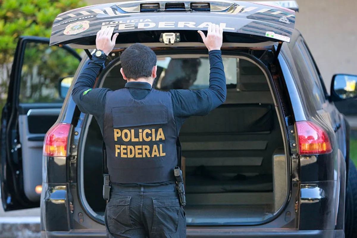 Imagem da matéria: PF prende suspeito de ameaçar candidatos e atrapalhar evento político no MA