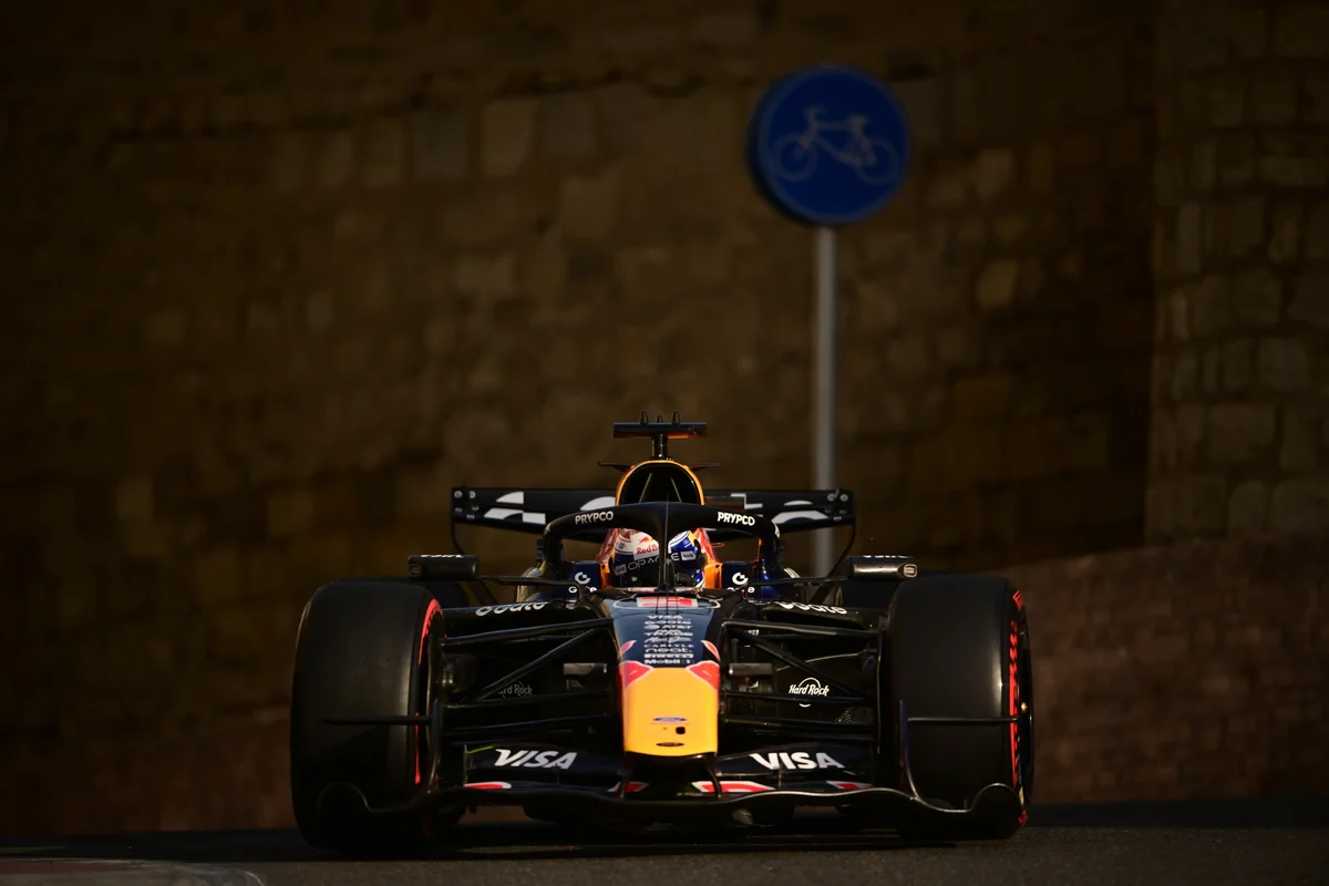 Fórmula 1: Max Verstappen lidera terceiro treino livre no Azerbaijão