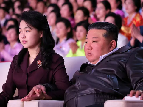 Coreia do Norte: Irmã de Kim fala em farsa de conspiração após explosão de mina