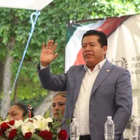Encobijado y con signos de violencia localizan sin vida al hijo del alcalde de Tecamachalco