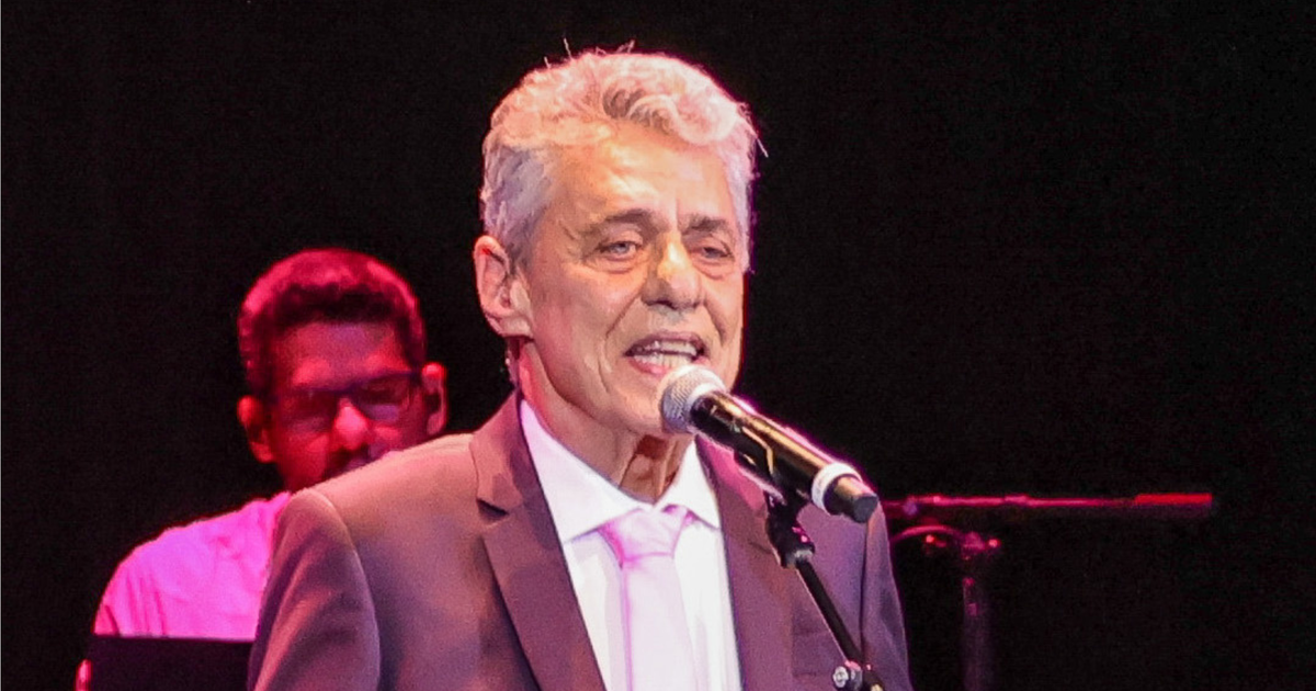 Chico Buarque diz ter recebido ameaça de morte e registra boletim de ocorrência
