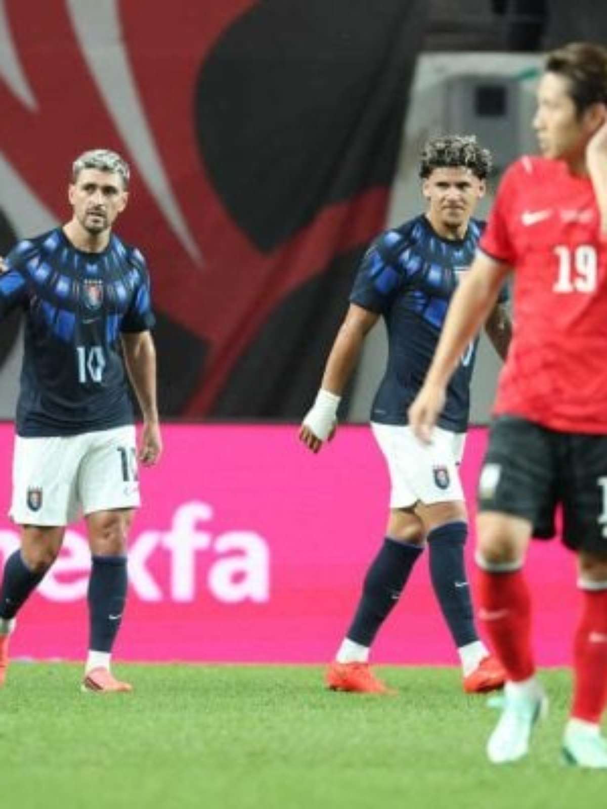 Arrascaeta dá show, e Uruguai goleia Coreia do Sul em amistoso