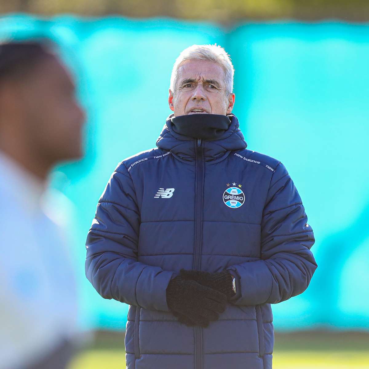 Grêmio anuncia saída de Luís Castro e nome lendário como substituto