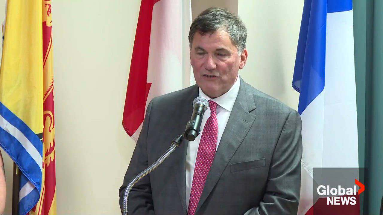 Proprietários de condomínios em Edmonton acusam firmas de investimento de aquisições 'predatórias'.