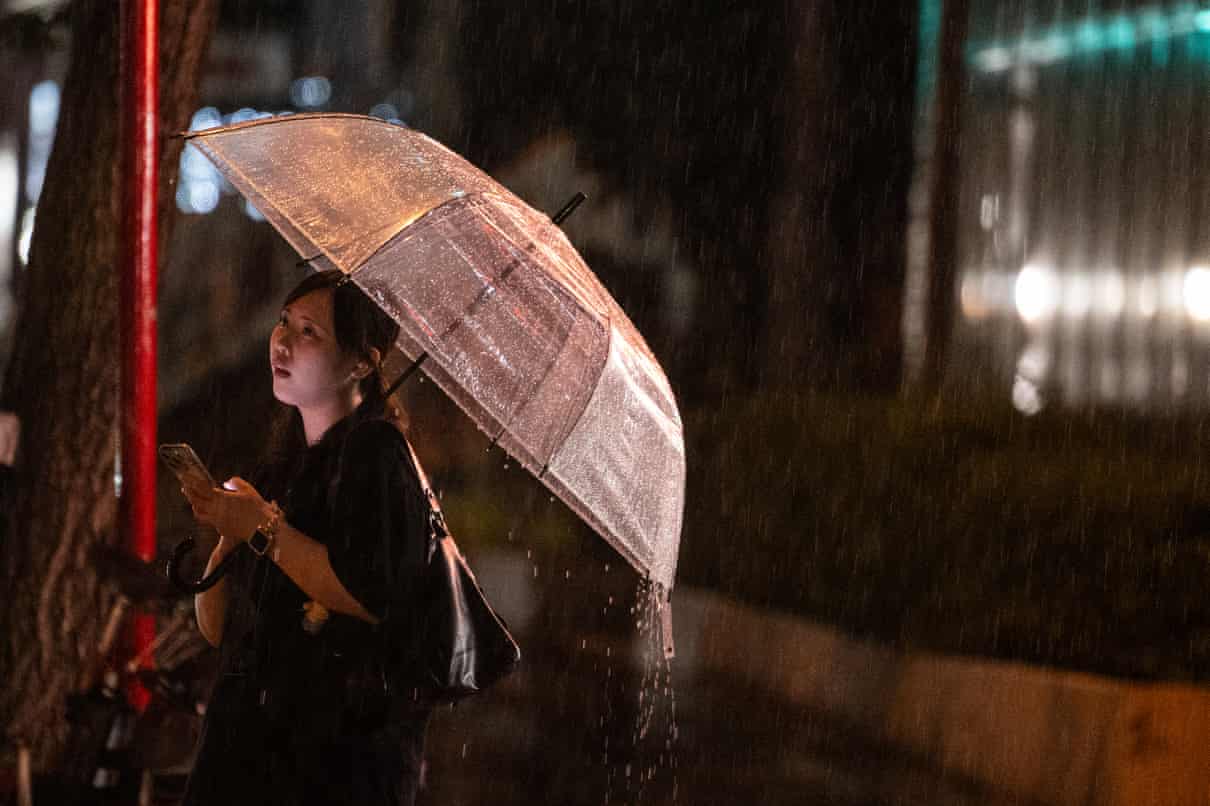 Tóquio sucumbe à 'fadiga da chuva' após 35 dias consecutivos de chuvas recorde