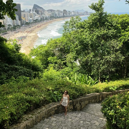 Ana no Rio de Janeiro; foto tirada com câmera principal do Galaxy S26 Ultra — Foto: Ana Letícia Loubak/TechTudo