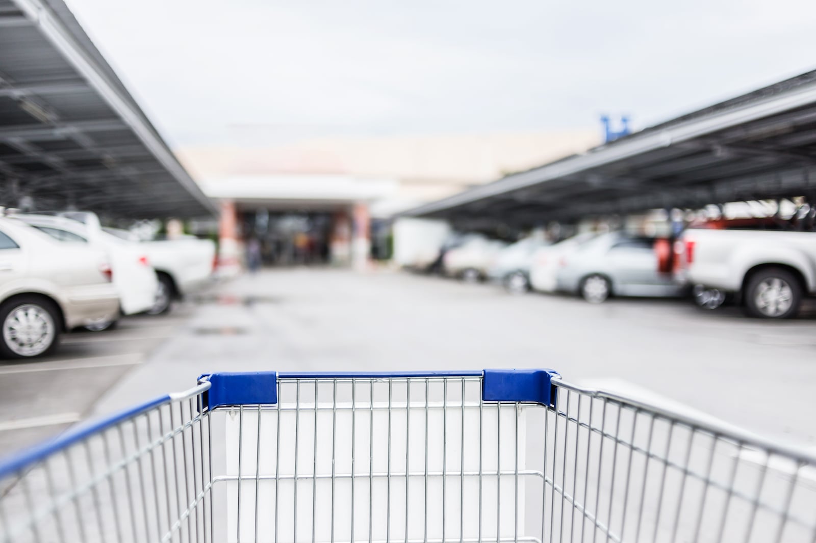 TJSP mantém indenização de R$ 31 mil a homem sequestrado em estacionamento de supermercado Freepik/@whyframestudio