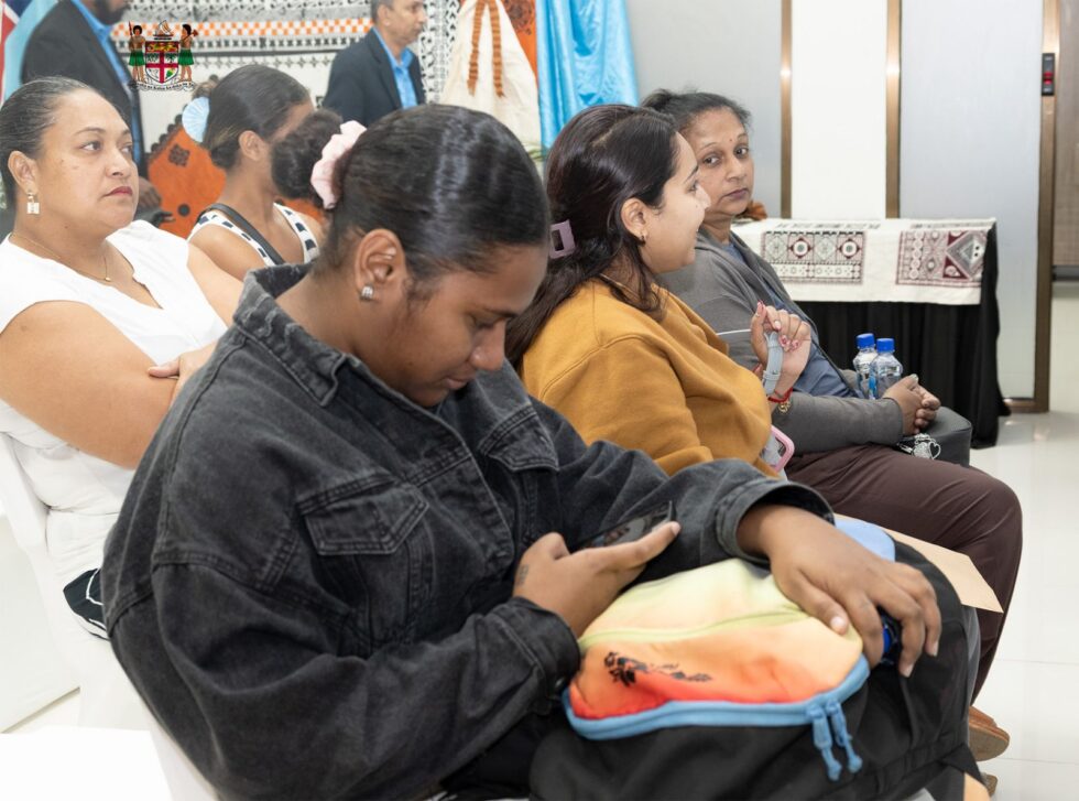 SERVIÇOS DE IMIGRAÇÃO SE APROXIMAM DAS PESSOAS COM O NOVO ESCritório DE NAKASI