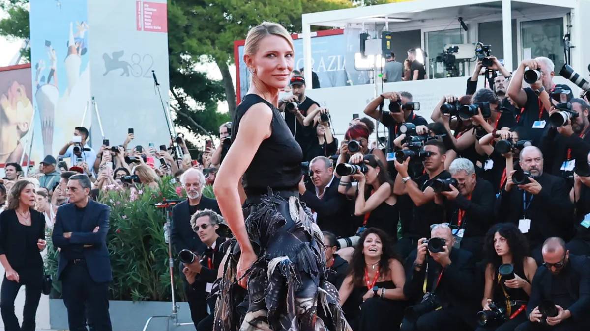 In Venice, Margiela Goes All In on Splashy Celebrity Style