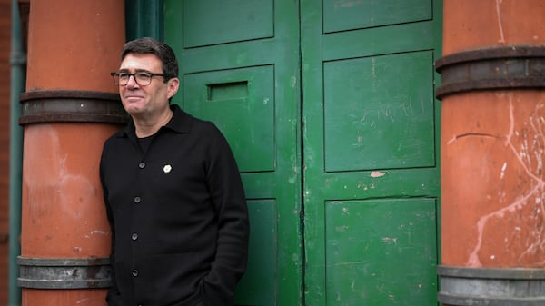 Andy Burnham tem razão ao resistir à tentação de convocar uma eleição antecipada no Reino Unido.