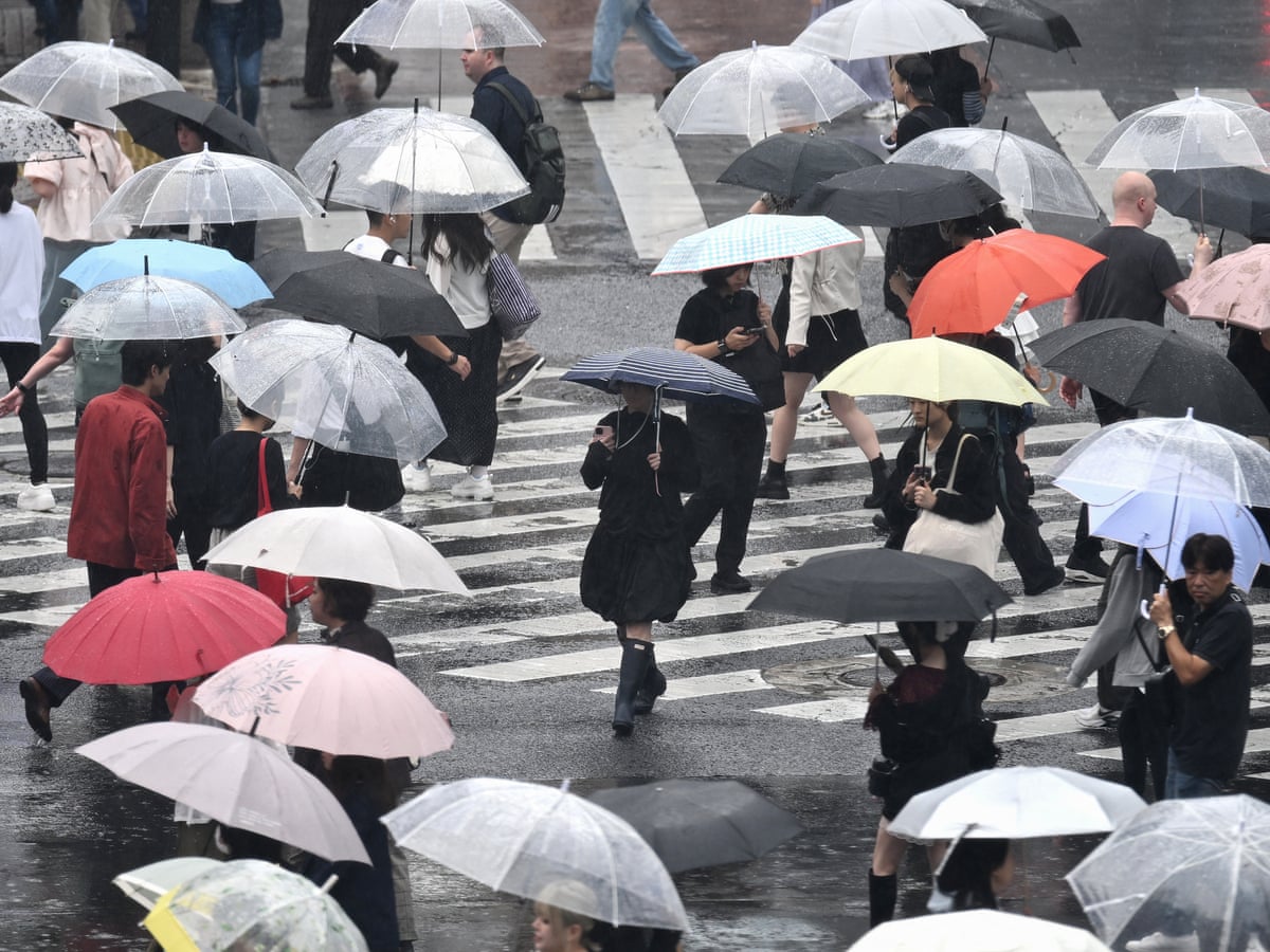 Tóquio sucumbe à 'fadiga da chuva' após 35 dias consecutivos de chuvas recorde