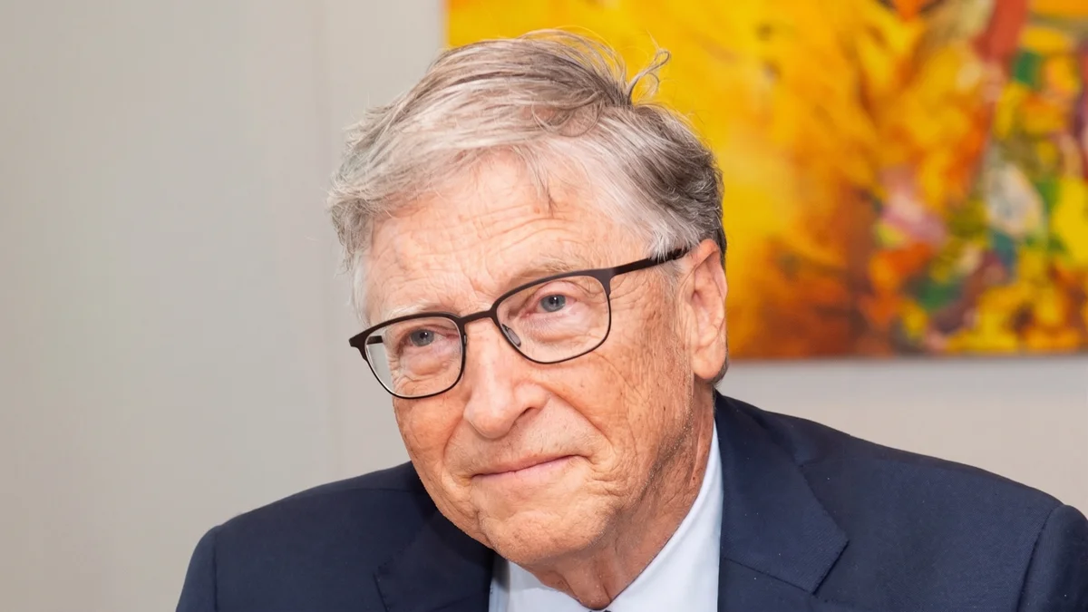 Imagem da matéria: Bill Gates dispara novo alerta e diz que IA pode causar 1 bilhão de mortes