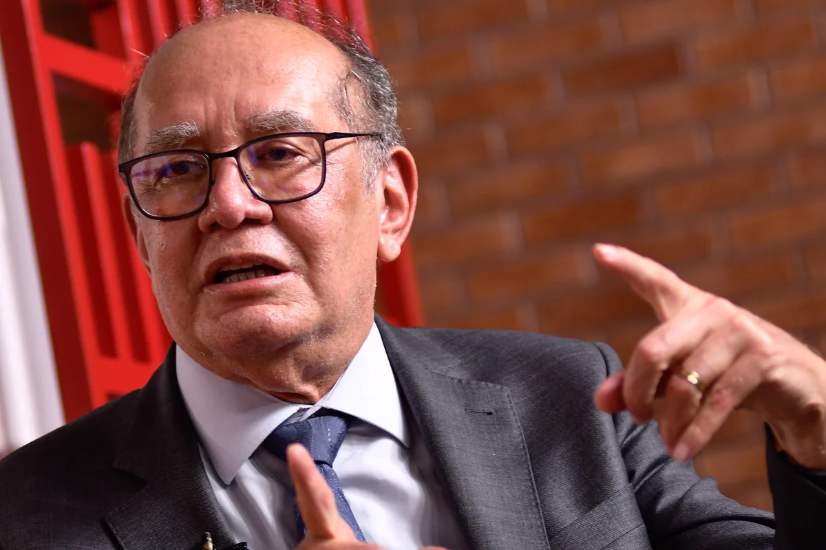 Gilmar Mendes, Ministro do Supremo Tribunal Federal (STF), é entrevistado pelo colunista Paulo Cappelli e a repórter Manoela Alcântara no estúdio Metrópoles