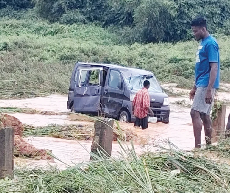 Anambra flood: Pupil missing as police rescue nine